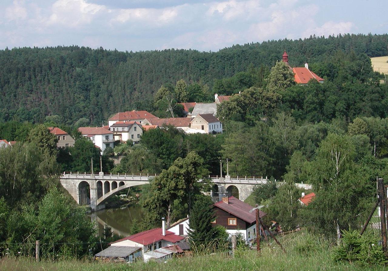 Hotel Klor Doudleby Dış mekan fotoğraf